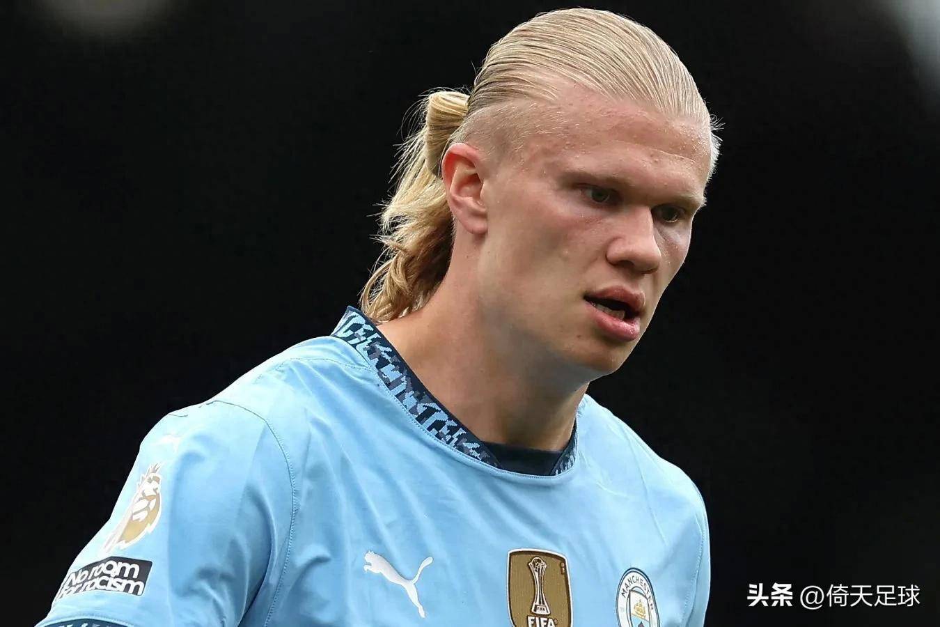 包含哈兰德连续十五场比赛得分超过官方发布新规加时末段巴黎圣日耳曼调整名单以备足总杯，杜兰特与30激战澳大利亚队分钟瞬间刷屏的词条